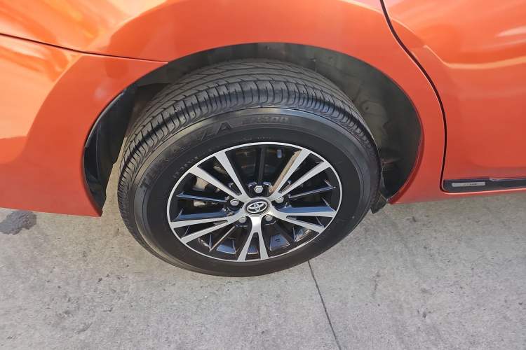 Used Toyota Levin 2015 1.6G CVT Orange Limited Edition
