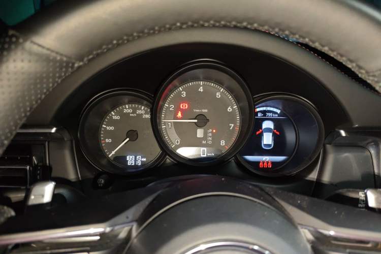 Used Porsche Macan 2022 Macan 2.0T
