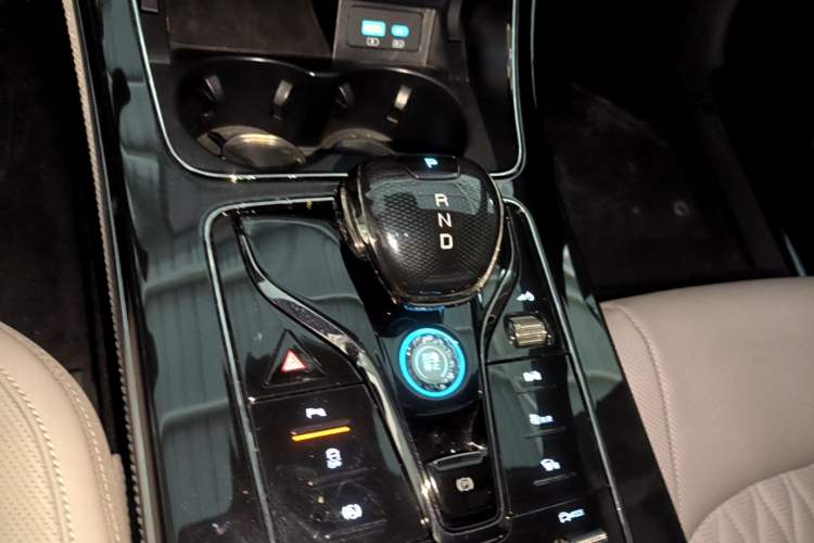 Used BYD Han 2025 DM-i 125KM Prestige Model Gear Lever