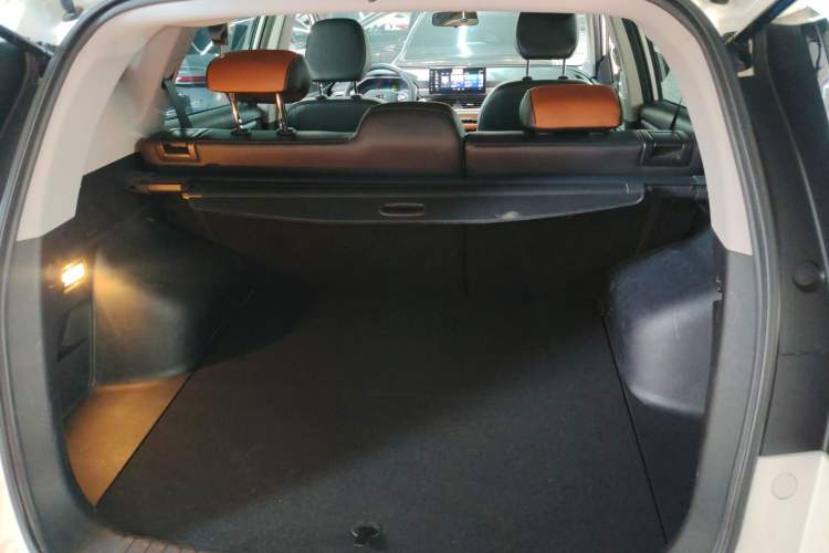 Used Geely Auto Vision X6 2020 1.4T CVT Luxury Edition Trunk