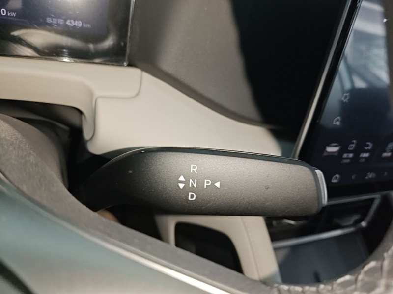 Used BYD Yuan UP 2025 Intelligent Driving Version 401 KM Dynamic Edition — 13