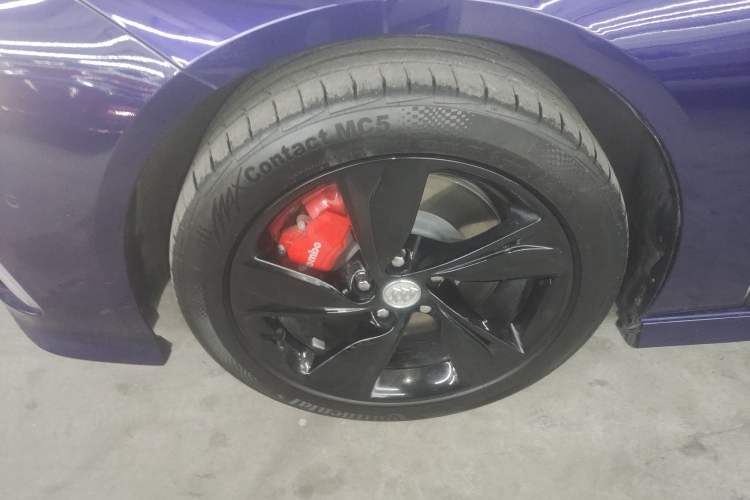 Used Buick Regal 2023 GS Prestige Model Left Front Wheel Hub