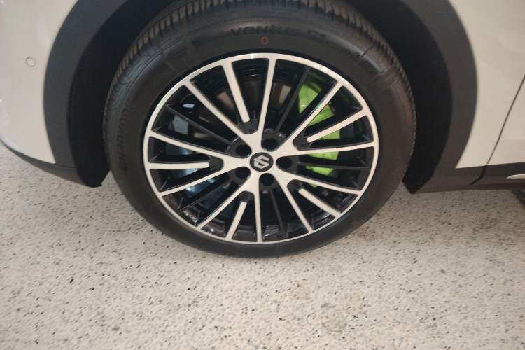 Used Leapmotor C11 2026 All-Electric 640 LiDAR Prestige Edition Exterior 4