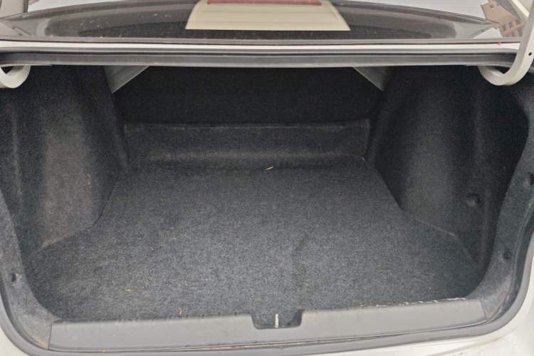 Used Honda Greiz 2016 1.5L CVT Classic Edition Trunk