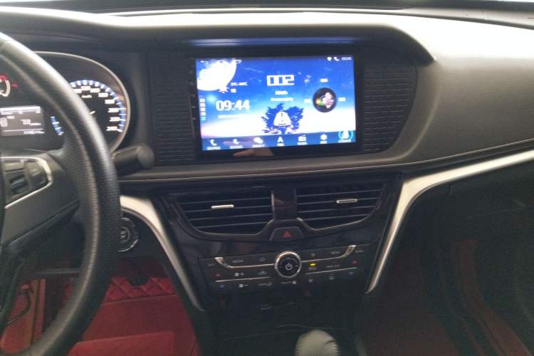 Used Venucia T90 2017 2.0L Manual ZhiShang Edition
