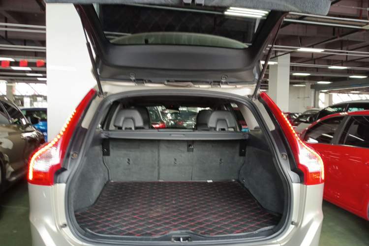 Used Volvo XC60 2017 T5 Smart Upgrade Edition