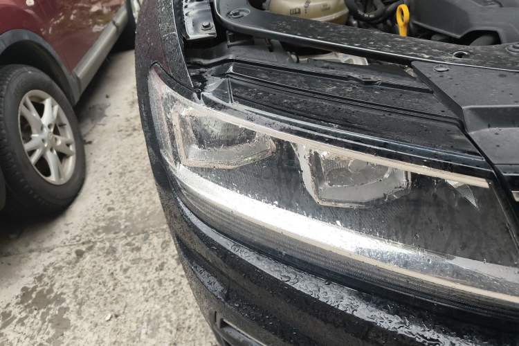 Used Volkswagen Tiguan L 2018 330TSI Automatic Two-Wheel Drive Luxury Edition Right Front Headlight