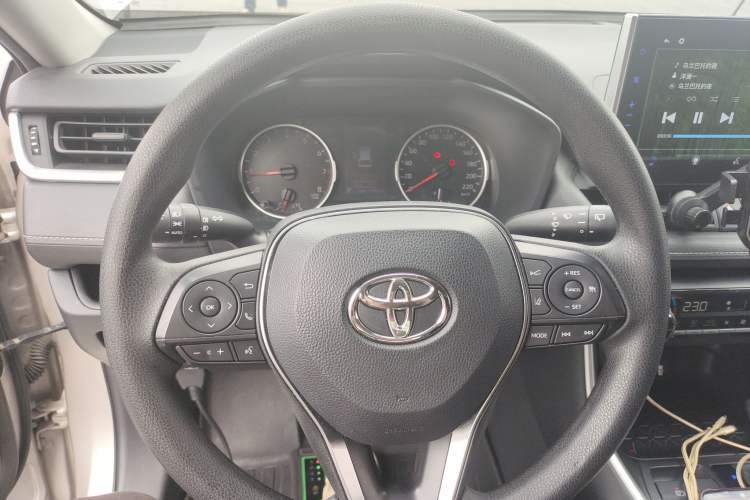 Used Toyota Wildlander 2020 2.0L CVT 4x4 Luxury Edition