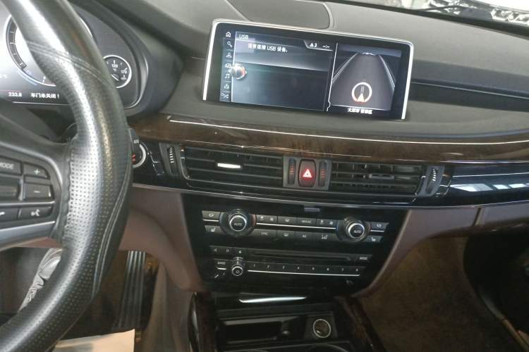 Used BMW X5 2017 xDrive28i
