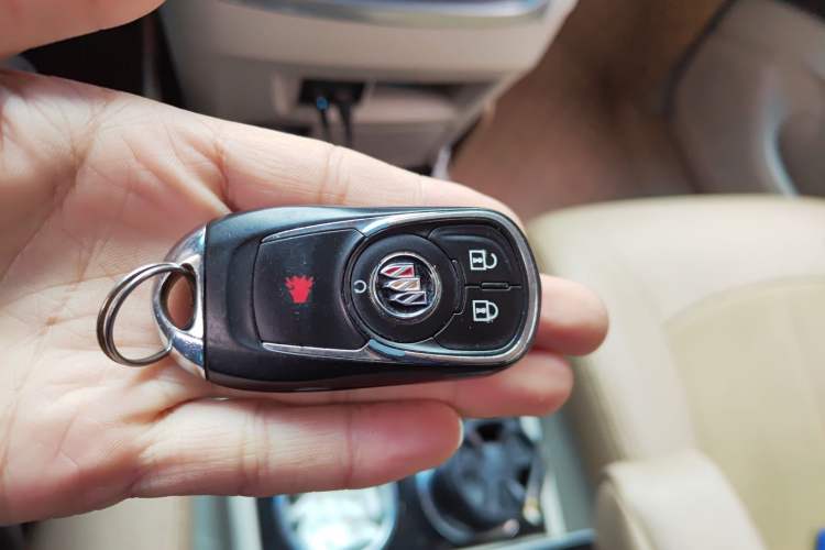 Used Buick GL8 2020 Land Cruiser Executive Class 652T Comfort Model
