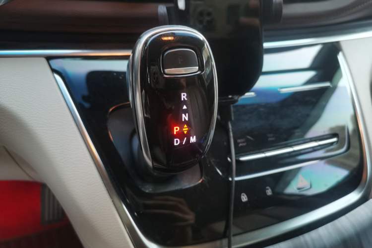 Used Buick GL8 2021 Land Cruiser Executive Class 652T Comfort Model
