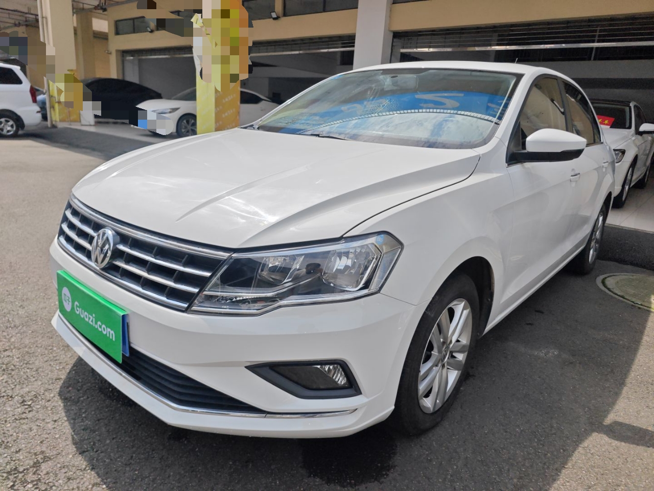 Parte inferior delantera