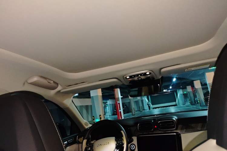 Used Lynk & Co 02 2019 1.5T DCT Two-Wheel Drive Shine Pro Edition China VI Standard
