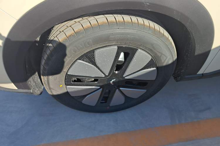 Used Wuling Bingo S 2025 Model 325km Deluxe Edition