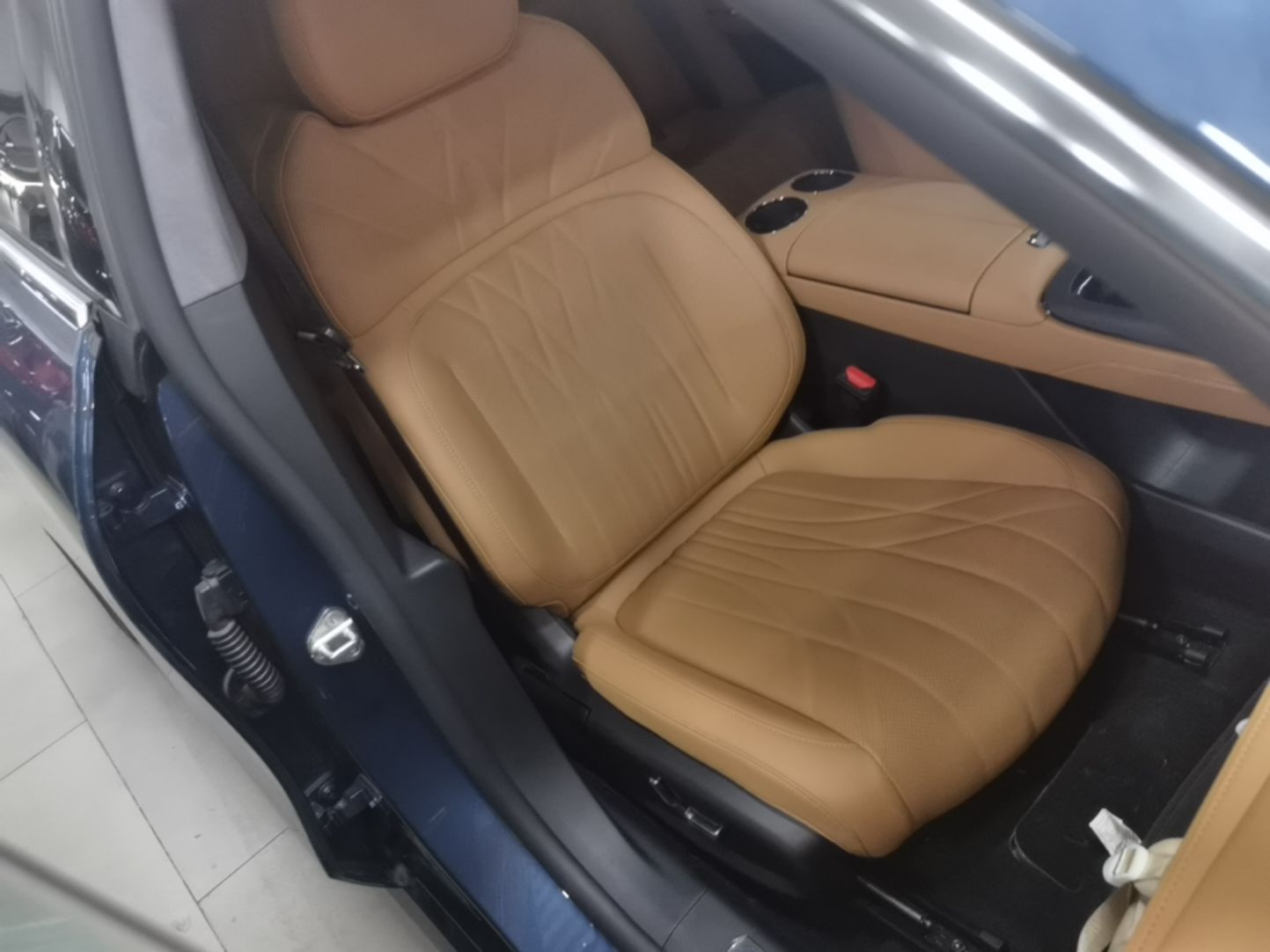 Geely Galaxy 8 2025 130km EM-i Flagship Edition — снимка 19