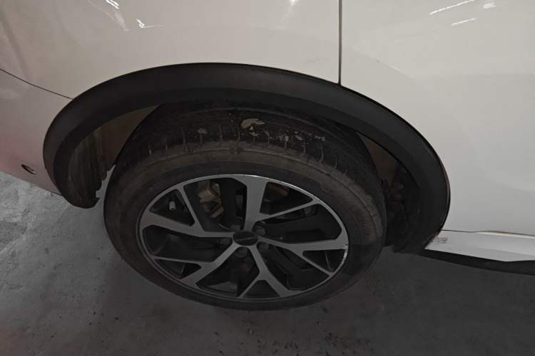 Used Lynk & Co 01 2017 2.0T Four-Wheel Drive Pro Edition Right Rear Wheel Hub