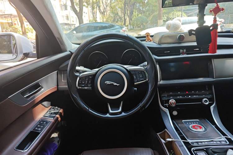 Used Jaguar XFL 2017 XFL 2.0T 240PS Luxury Edition