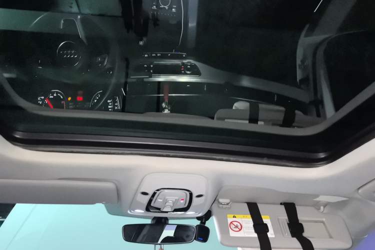 Used Audi A4L 2017 40 TFSI Style Edition Headliner