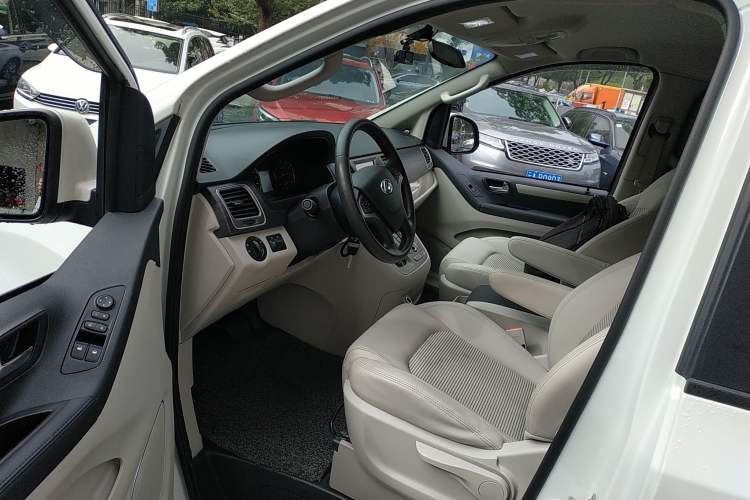 Used SAIC MAXUS G10 2019 PLUS 2.0T Automatic Elite Edition China VI Standard