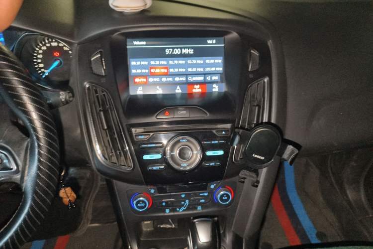 Used Ford Focus 2017 Hatchback EcoBoost 125 Automatic - Ultra-Powerful Style Edition with Smart Drive Features