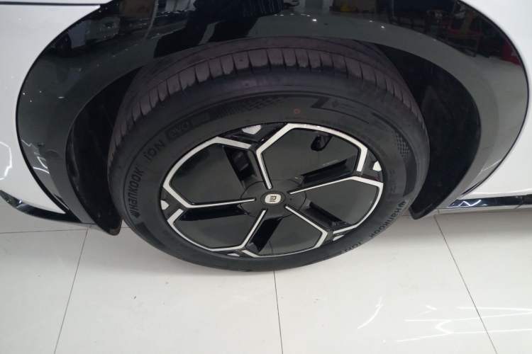 Used Xiaomi Auto YU7 2025 Ultra-Long Range Rear-Wheel Drive Version
