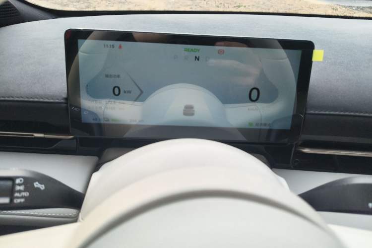 Used Baojun Yunhai 2024 600km Pure Electric Version Instrument Cluster