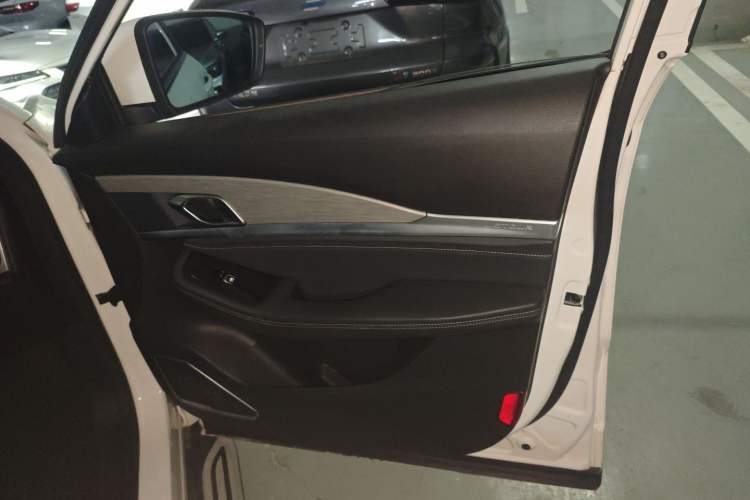 Used JETOUR X70 2020 1.5T DCT Comfort Edition 5-seater