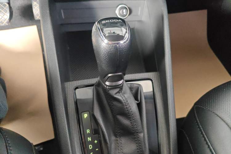Used Skoda Kamiq 2018 1.5L Automatic Standard Version China V Emission Standard Gear Lever
