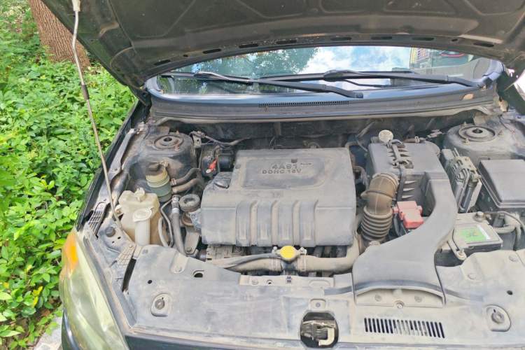 Used Soueast V5 Lingzhi 2014 1.5L CVT Comfort Model
