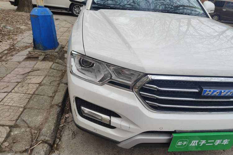 Used Haval H7 2016 Blue-Label H7 2.0T Automatic Luxury Model Right Front Headlight