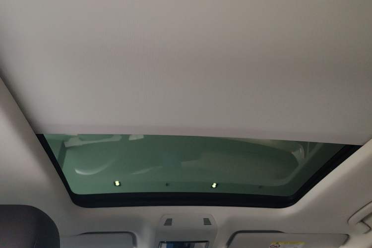 Used Volkswagen Tavendor 2023 380TSI Four-Wheel Drive R-Line Cruise Edition Headliner