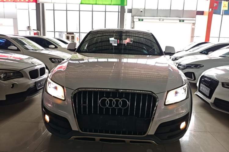 Used Audi Q5 2017 Plus 40 TFSI Technology Model