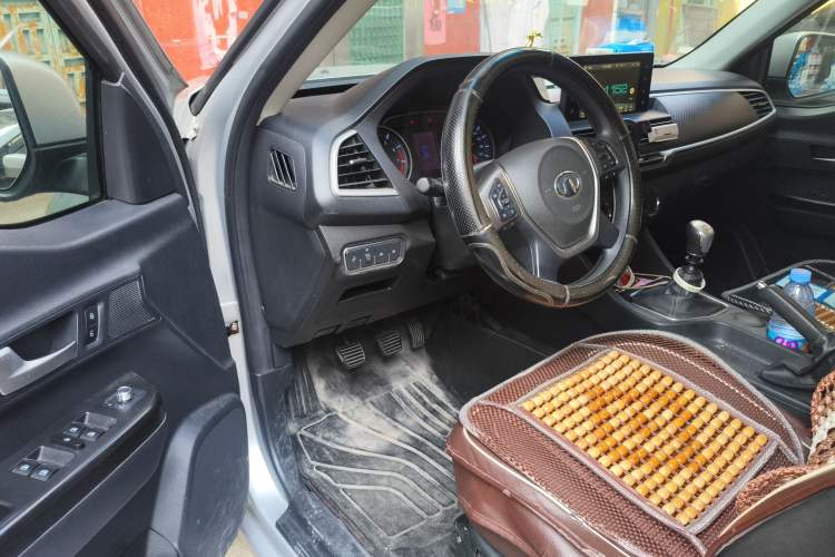 Used Great Wall Wingle 7 2019 2.0T Gasoline Two-Wheel-Drive Elite Version China VI Standard Small Double Cabin GW4C20B Driver Seat