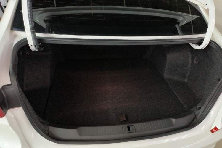 Used Chevrolet Monza 2023 1.5L Dual-Clutch Enjoyment Edition Trunk