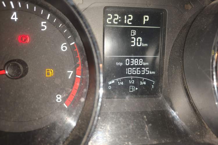 Used Volkswagen Sagitar 2015 1.6L Automatic Comfort Model Odometer Close Up