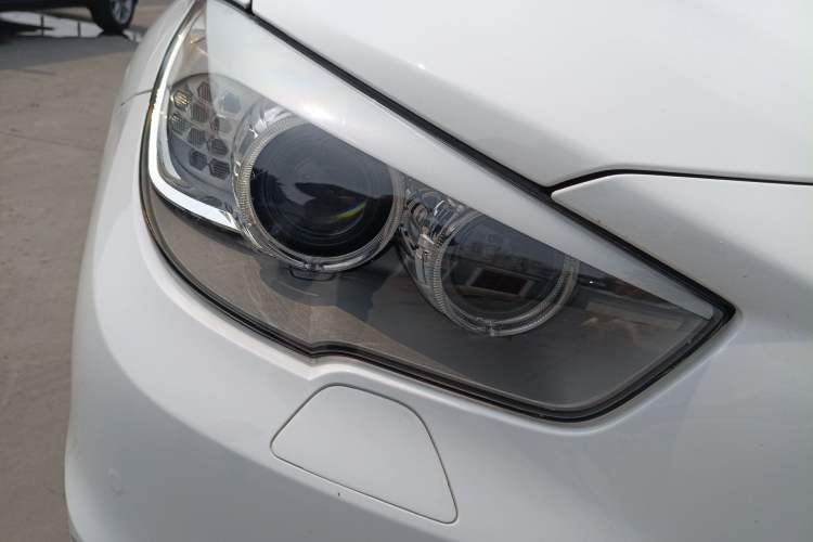 Used BMW 5 Series GT 2017 528i Leading Model
