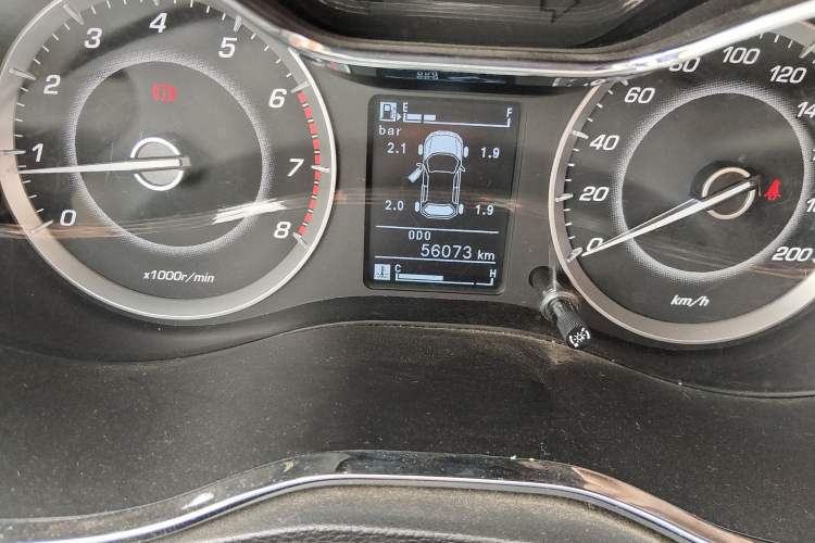 Used Baojun 560 2015 1.8L manual luxury version
