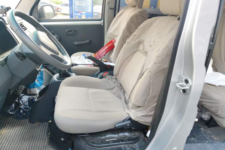 Used Jinbei Hiace X30 2021 1.5L Wealthy Single-Steaming Air-Conditioned Version Bus China VI Standard SWC15M
