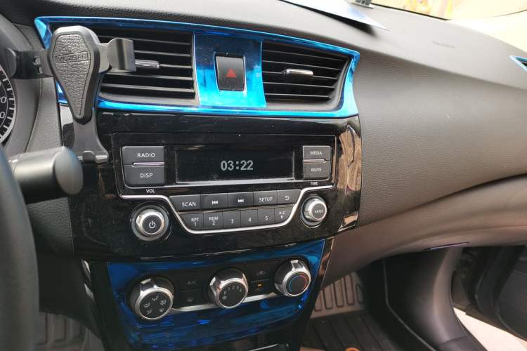 Used Nissan Sylphy 2016 1.6 XL Manual Luxury Edition Audio And AC Panel