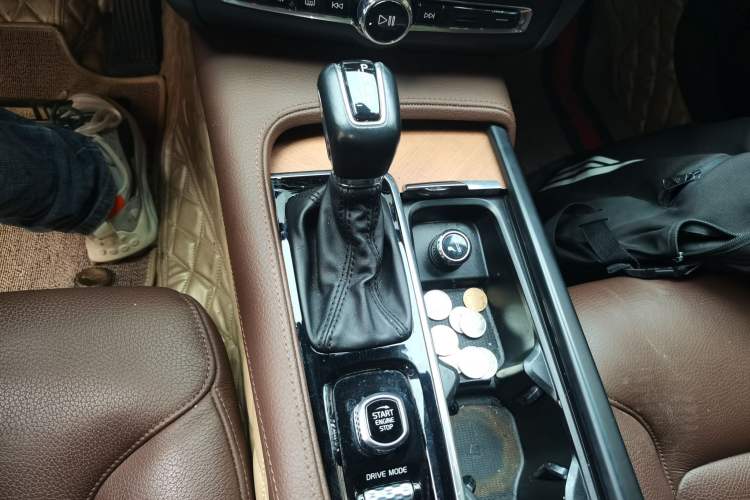 Used Volvo S90 2020 T5 Zhiyi Luxury Edition Gear Lever