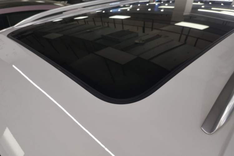 Used Volkswagen Tiguan L 2023 330TSI Automatic Two-Wheel Drive R-Line Enjoyment Edition
