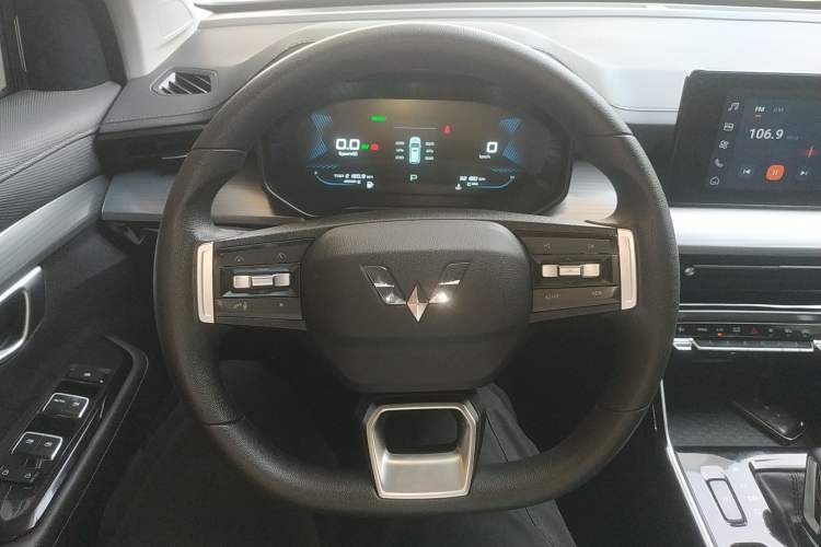 Used Wuling Asta 2022 2.0L DHT Electric Power Version