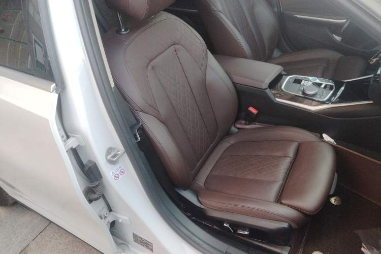 Used BMW i3 2024 eDrive 35 L Right Front Seat