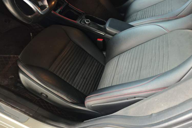 Used Mercedes-Benz CLA 2015 CLA 220 4MATIC
