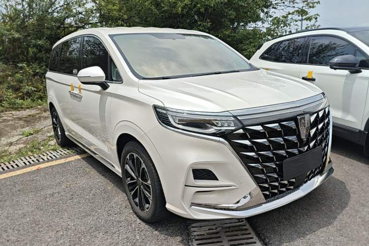 Used Roewe iMAX8 2023 400TGI Comfort Edition
