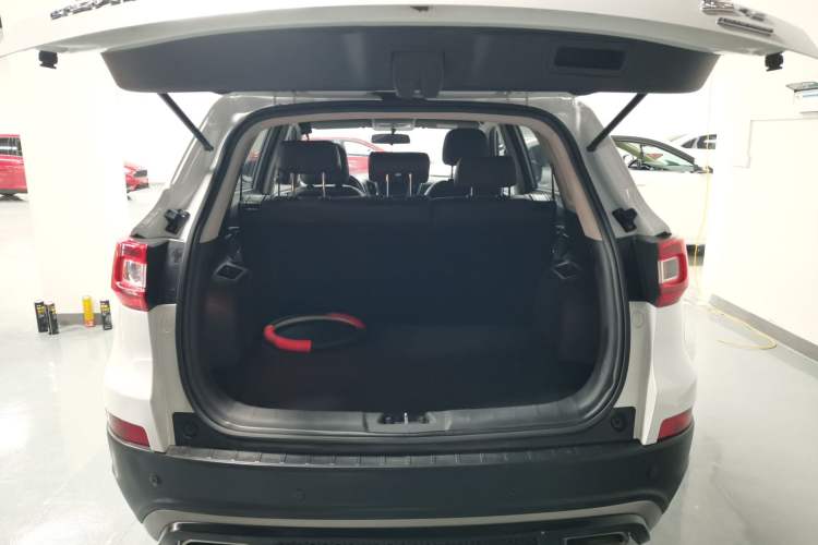 Used CHANGAN CS75 2016 1.8T Automatic Elite Model China V Standard
