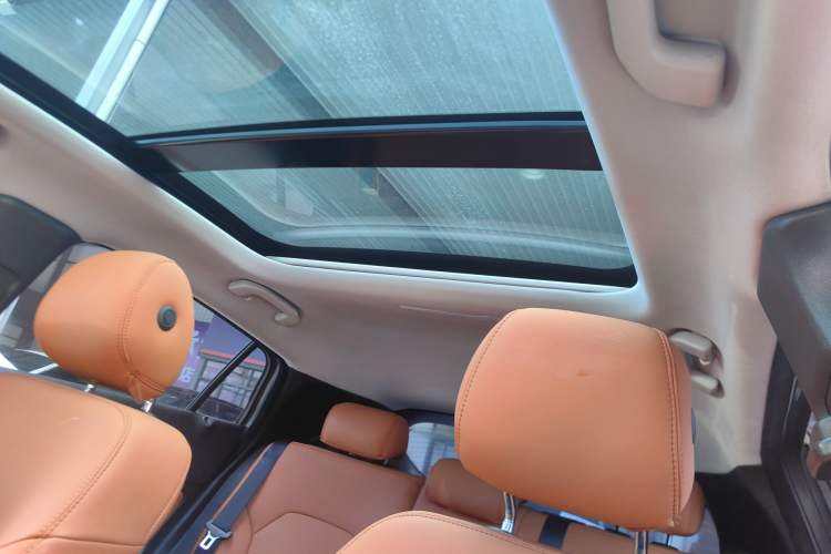 Used Infiniti QX30 2017 1.6T Two-Wheel-Drive Sport Edition