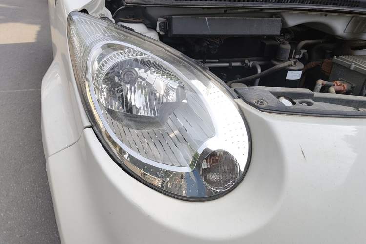 Used JAC Group iEV6E 2018 Upgraded iEV6E Luxury Model Right Front Headlight