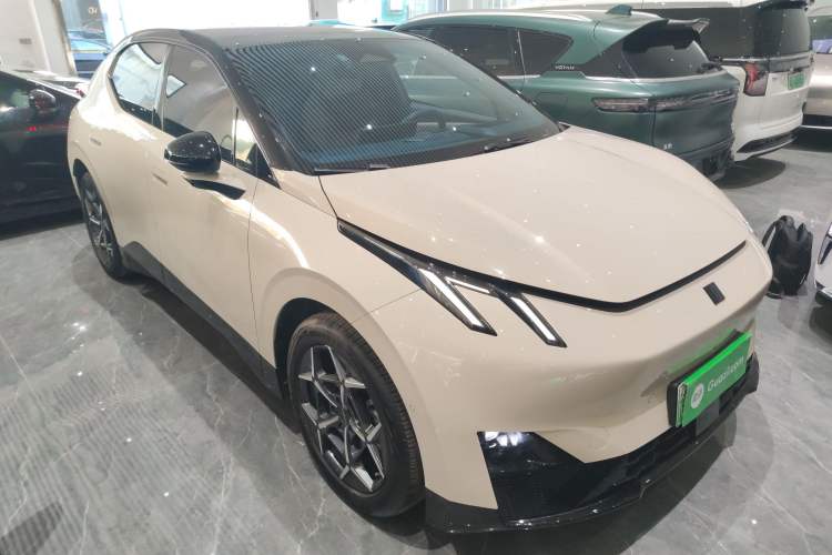 Used Lynk & Co Z20 2025 530 km Range Rear-Wheel Drive Max
