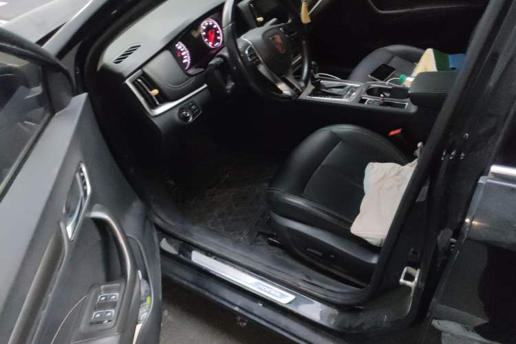 Used Roewe i6 2017 20T Automatic Internet ZhiZun Edition